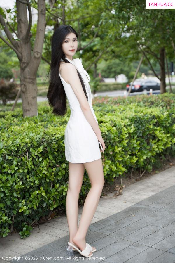   [XiuRen]高清写真图 2023.07.03 No.7012 雪糕CiCi 美腿清纯第6张图片
